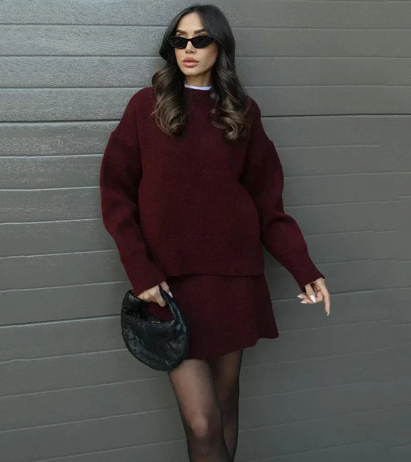 Velara | Stickat set – oversize tröja + minikjol