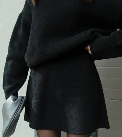 Velara | Stickat set – oversize tröja + minikjol