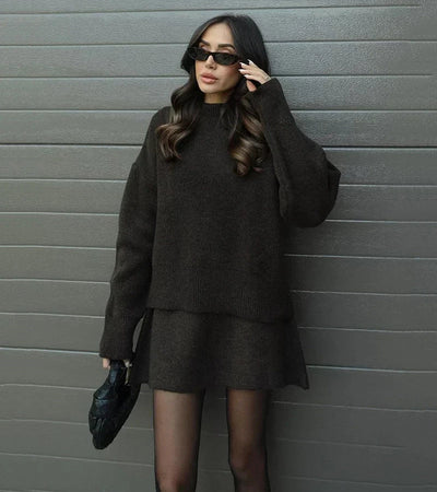 Velara | Stickat set – oversize tröja + minikjol